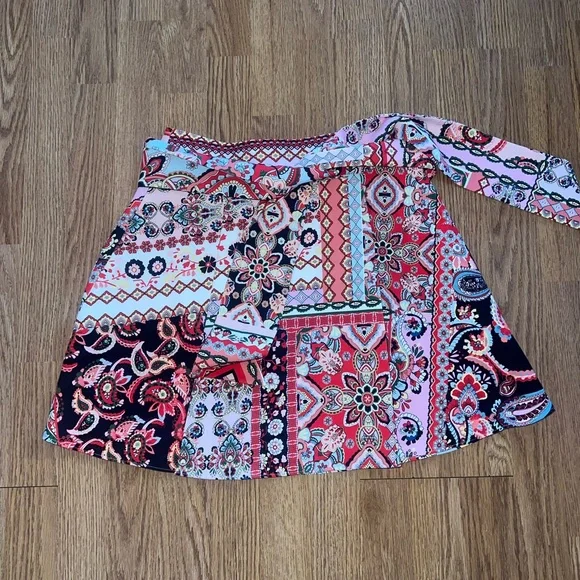 Alice + Olivia Skirt - Picture 2 of 5